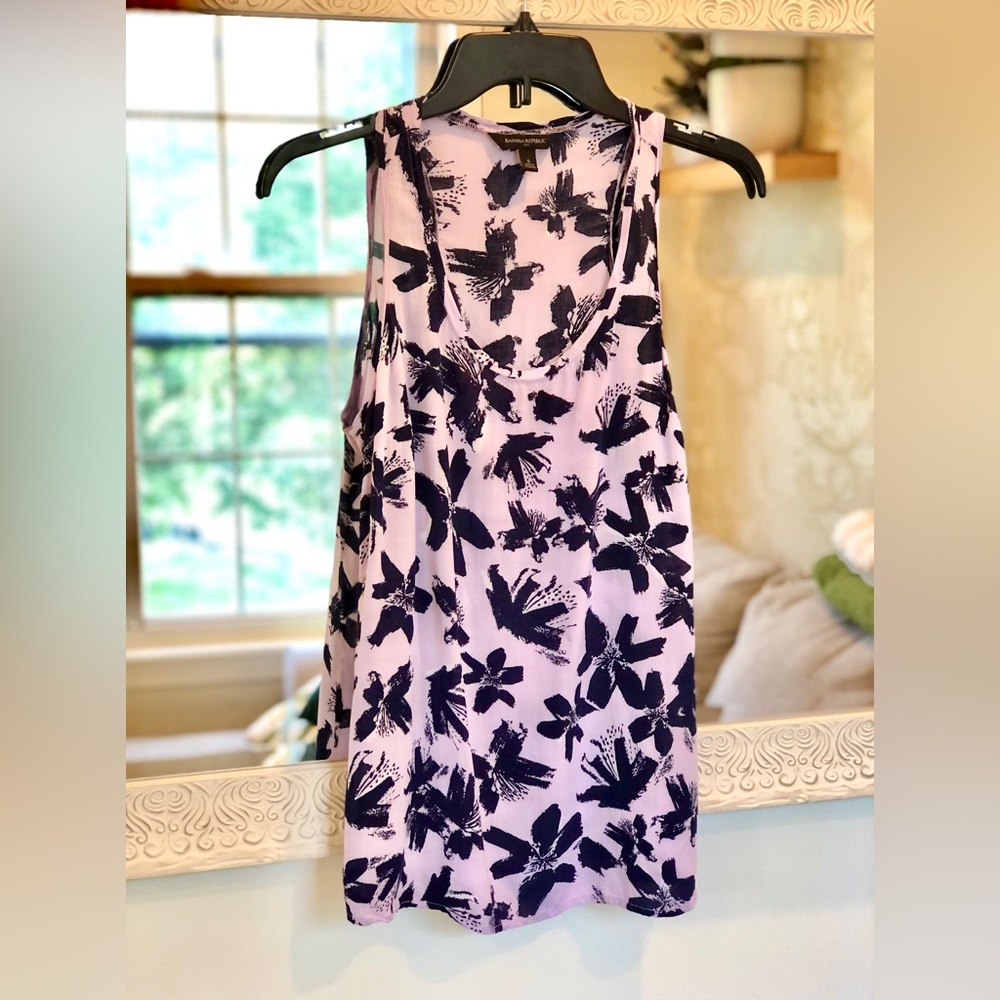 Banana Republic Navy Blue & Light Purple Floral Razorback Sleeveless Tank Top S